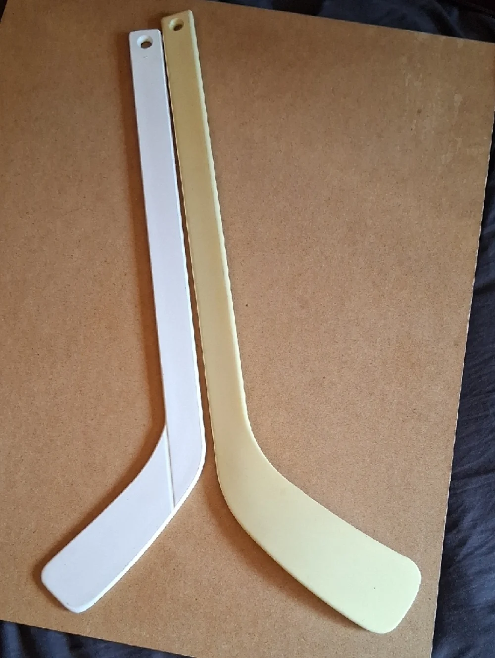 Ottawa Senators Mini Hockey Sticks - Red, White, Cream - Picture 2 of 9